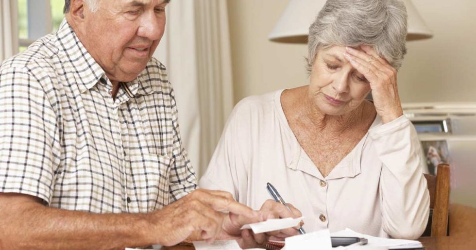 how-to-help-your-elderly-parents-with-their-finances-gantons