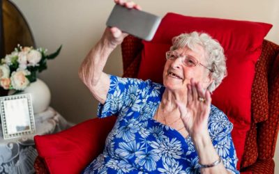 Great Mobile Apps for Seniors in Assisted Living